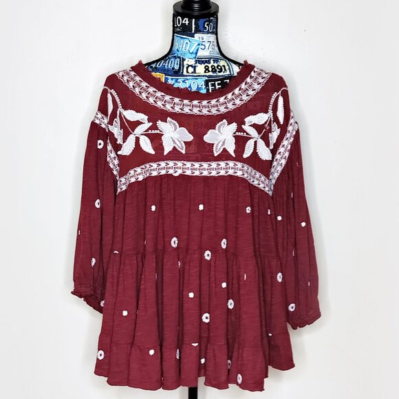 FREE PEOPLE Edie Floral Beaded Boho Top Tee Embroidered Sweet Raisin Combo Sz M - Picture 2 of 16